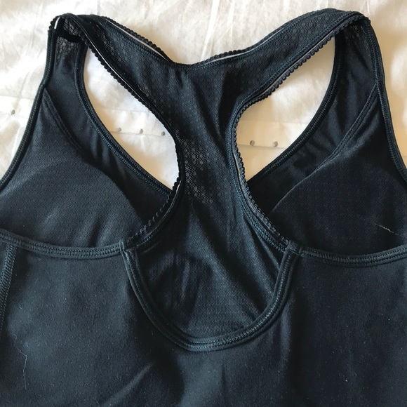 Women’s lululemon tank - Picture 2 of 3